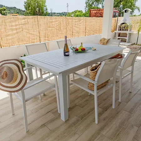 Holiday home Delle Palme Campofelice Di Roccella